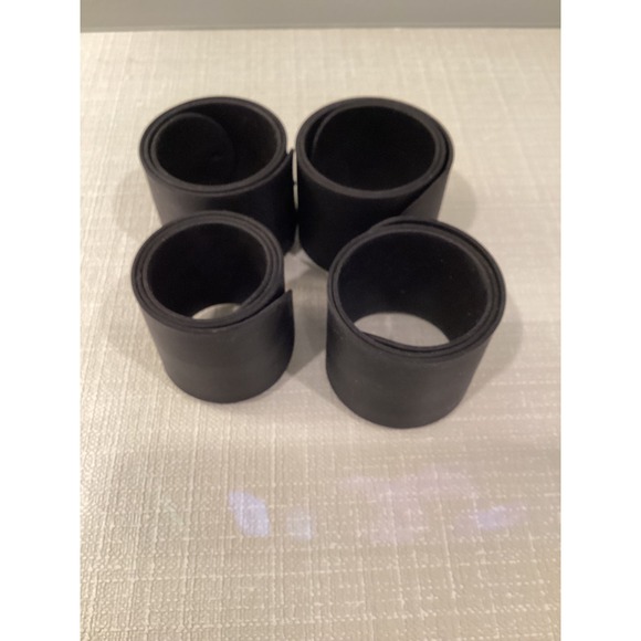 Gaiam Yoga Mat Straps Set of 4 Black Adjustable Carrying Holders - Picture 3 of 3